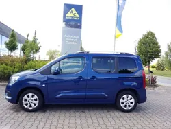 Night blue Gebraucht 2018 Opel Combo Innovation Van / Kleinbus | 17.900 € (Etwas zu teuer)