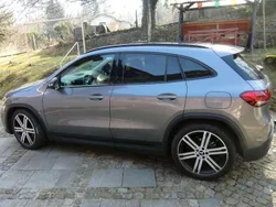 Grau Gebraucht 2022 Mercedes GLA200 AMG line SUV | 38.200 € (Fairer Preis)