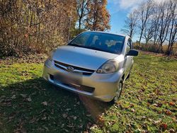 Grau Gebraucht 2009 Subaru Justy Kleinwagen | 2.850 € (Fairer Preis)