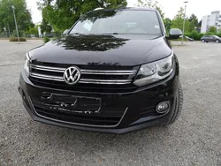 Schwarz Gebraucht 2015 VW Tiguan LOUNGE SUV | 13.130 € (Fairer Preis)