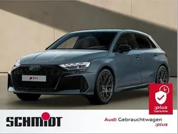 Kemoragrau metallic Neu 2025 Audi RS3 Sportback Ambiente Kleinwagen | 66.440 € (Superpreis)