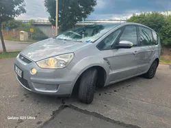 Grau Gebraucht 2007 Ford S-MAX S Van / Kleinbus | 2.100 €