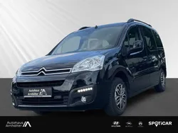 Schwarz Gebraucht 2018 Citroën Berlingo PureTech Van / Kleinbus | 15.490 € (Etwas zu teuer)