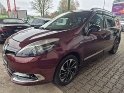 Rot Gebraucht 2015 Renault Scénic III Bose Edition Van / Kleinbus | 6.800 € (Fairer Preis)