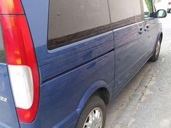 Blau Gebraucht 2004 Mercedes Viano Van / Kleinbus | 8.000 € (Fairer Preis)