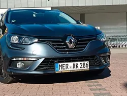 Blau Gebraucht 2016 Renault Mégane III Experience Limousine | 9.999 € (Fairer Preis)