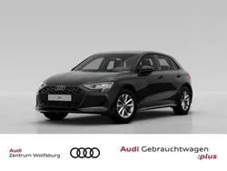 Mythosschwarz metallic (metallic) Gebraucht 2024 Audi A3 Sportback Sport Limousine | 29.990 € (Superpreis)