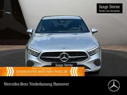 Silber Gebraucht 2024 Mercedes A180 Advanced Limousine | 28.290 € (Fairer Preis)