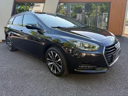 Schwarz Gebraucht 2016 Hyundai i40 Trend Kombi | 8.900 € (Superpreis)