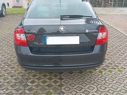 Schwarz Gebraucht 2013 Skoda Rapid Elegance Limousine | 5.300 € (Fairer Preis)