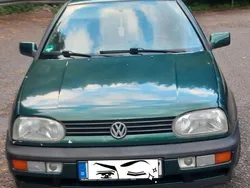 Grün Gebraucht 1995 VW Golf III Limousine | 1.400 €