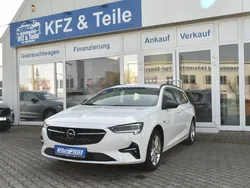 Weiß Gebraucht 2022 Opel Insignia Business Kombi | 13.980 € (Fairer Preis)