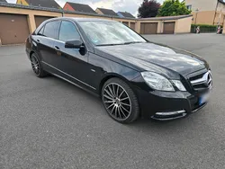Schwarz Gebraucht 2010 Mercedes E250 Limousine | 11.800 € (Etwas zu teuer)