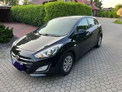Schwarz Gebraucht 2016 Hyundai i30 Limousine | 9.200 € (Fairer Preis)