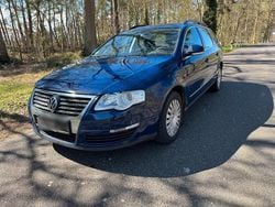 Blau Gebraucht 2006 VW Passat Kombi | 1.200 € (Guter Preis)