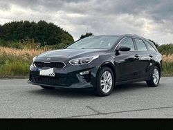 Schwarz Gebraucht 2020 Kia Ceed Sportswagon Vision Kombi | 13.900 € (Superpreis)