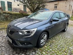 Grau Gebraucht 2016 Renault Mégane III Experience Limousine | 9.300 € (Fairer Preis)