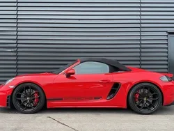 Rot Gebraucht 2021 Porsche 718 Spyder Cabrio | 109.718 €