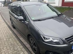 Grau Gebraucht 2016 Seat Alhambra Ecomotive Van / Kleinbus | 24.790 € (Teuer)