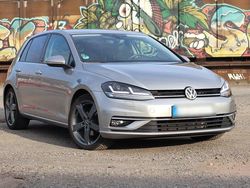 Silber Gebraucht 2017 VW Golf VII Sound Limousine | 14.299 € (Guter Preis)