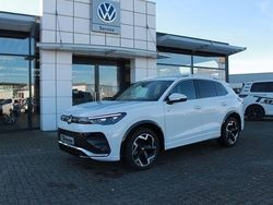 Weiß Gebraucht 2024 VW Tiguan R-line SUV | 40.979 € (Fairer Preis)