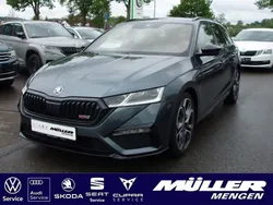 Grau Gebraucht 2021 Skoda Octavia RS Kombi | 31.880 € (Etwas zu teuer)