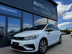 Weiß Gebraucht 2020 VW Touran R-line Van / Kleinbus | 31.490 € (Fairer Preis)