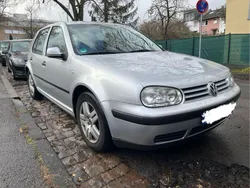 Silber Gebraucht 2001 VW Golf IV Trendline Limousine | 1.788 € (Fairer Preis)