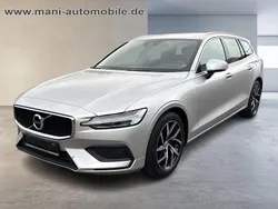 Silber Gebraucht 2020 Volvo V60 Momentum Kombi | 14.900 € (Fairer Preis)