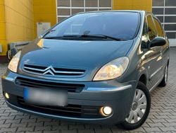 Grau Gebraucht 2006 Citroën Xsara Picasso Van / Kleinbus | 1.700 € (Etwas zu teuer)