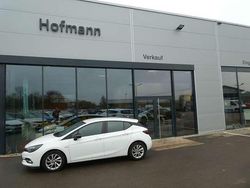 Weiß Gebraucht 2021 Opel Astra Edition Limousine | 11.950 € (Fairer Preis)