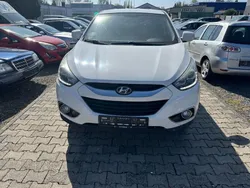 Weiß Gebraucht 2014 Hyundai ix35 Edition SUV | 7.850 € (Guter Preis)