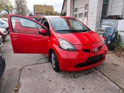 Rot Gebraucht 2005 Toyota Aygo Kleinwagen | 850 € (Guter Preis)