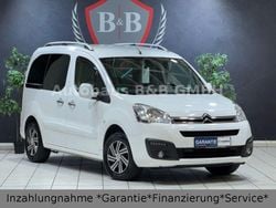Weiß Gebraucht 2016 Citroën Berlingo SELECTION Van / Kleinbus | 8.990 € (Fairer Preis)