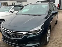 Schwarz Gebraucht 2017 Opel Astra Edition Kombi | 13.900 € (Etwas zu teuer)
