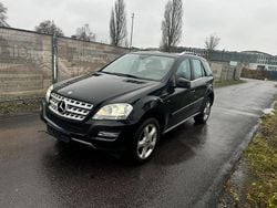 Schwarz Gebraucht 2011 Mercedes ML300 Avantgarde SUV | 8.900 € (Guter Preis)