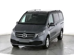 Selenitgrau metallic Gebraucht 2023 Mercedes V300 Van / Kleinbus | 73.899 € (Etwas zu teuer)