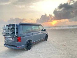 Grau Gebraucht 2022 VW T6.1 California Van | 56.000 € (Etwas zu teuer)