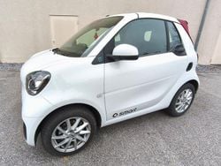 Weiß Gebraucht 2021 Smart ForTwo Electric Drive Passion Cabrio | 10.900 € (Guter Preis)