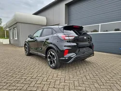 Agate black metallic agate black metallic Neu 2025 Ford Puma Premium SUV | 27.070 € (Fairer Preis)