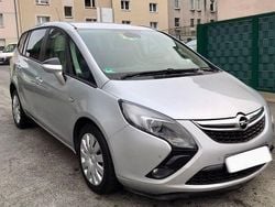 Grau Gebraucht 2015 Opel Zafira Tourer Van / Kleinbus | 3.790 € (Guter Preis)