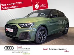 Distriktgrün metallic Gebraucht 2025 Audi A1 Sportback S-Line Kleinwagen | 32.980 € (Teuer)