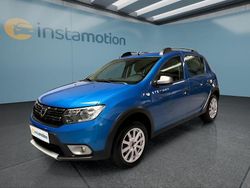 Blau Gebraucht 2019 Dacia Sandero Stepway Kleinwagen | 10.899 € (Teuer)