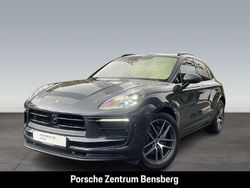 Grau Gebraucht 2022 Porsche Macan SUV | 69.900 € (Etwas zu teuer)