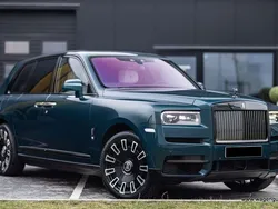 Blau Gebraucht 2022 Rolls Royce Cullinan SUV | 428.400 € (Fairer Preis)