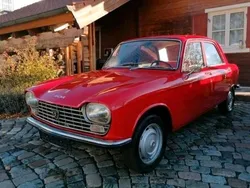 Rot Gebraucht 1971 Peugeot 204 Kleinwagen | 3.600 €