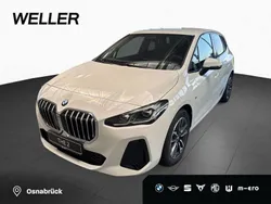 Black sapphire metallic (schwarz) Neu 2024 BMW 218 Active Tourer Comfort Edition Van / Kleinbus | 38.450 € (Superpreis)
