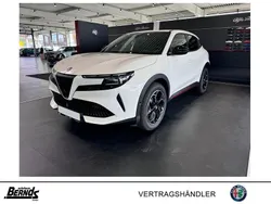 Weiß Neu 2025 Alfa Romeo GT Junior Edizione Speciale SUV | 32.985 € (Fairer Preis)