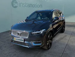 Blau Gebraucht 2022 Volvo XC90 SUV | 60.149 € (Etwas zu teuer)