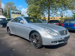 Silber Gebraucht 2009 Mercedes 320 Limousine | 999 €